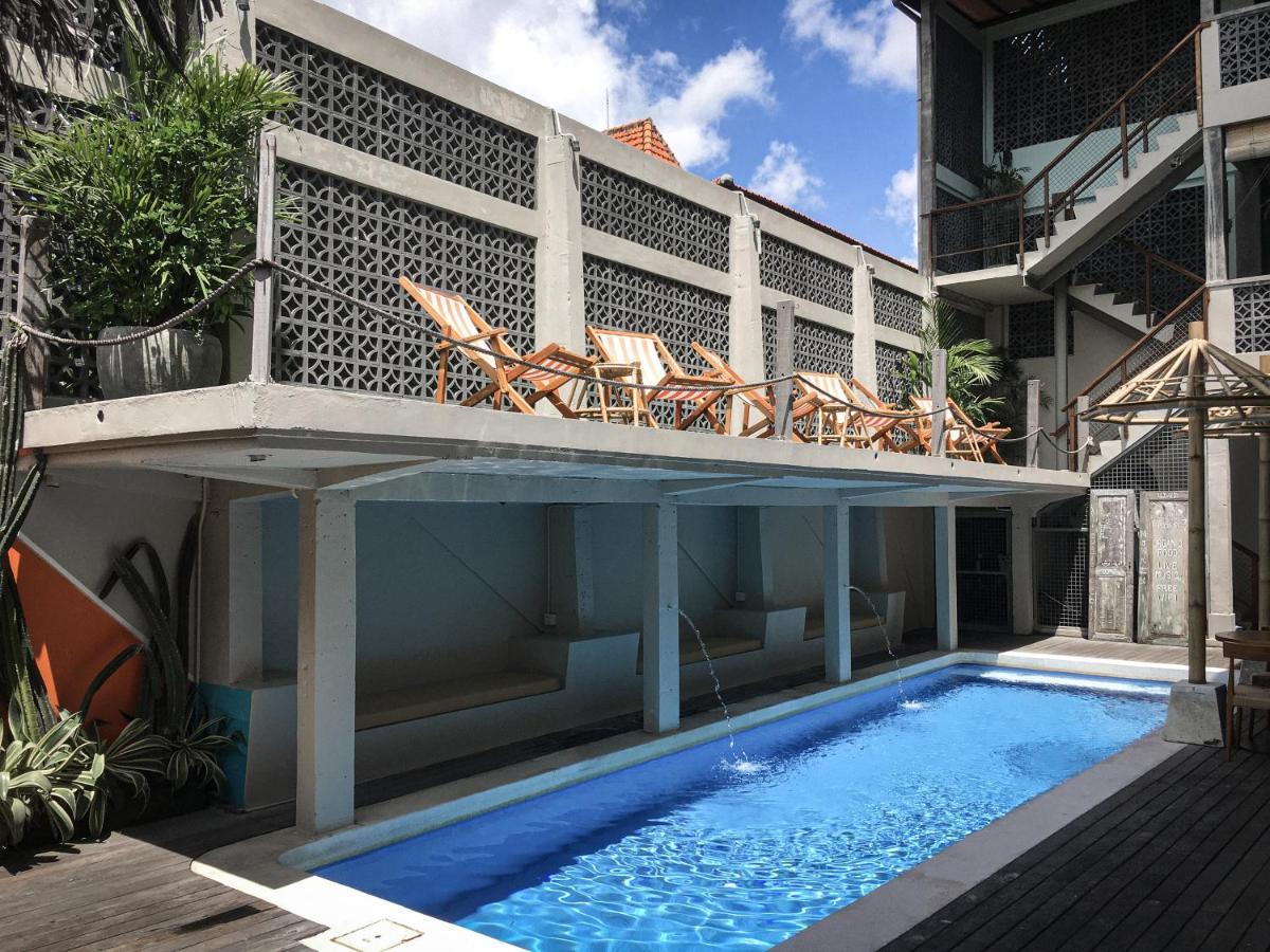 Kosta Hostel Berawa Canggu Exterior foto