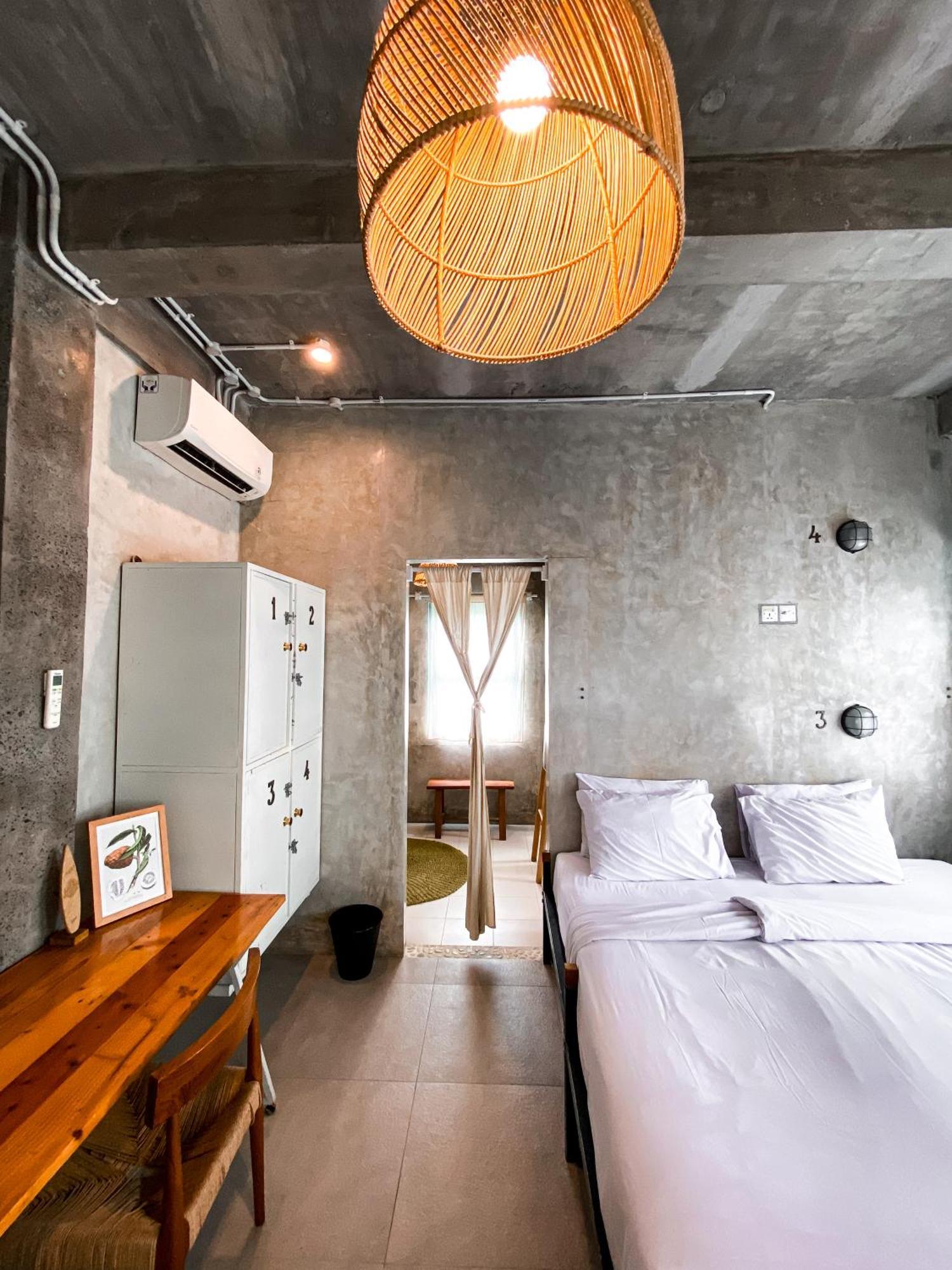 Kosta Hostel Berawa Canggu Exterior foto
