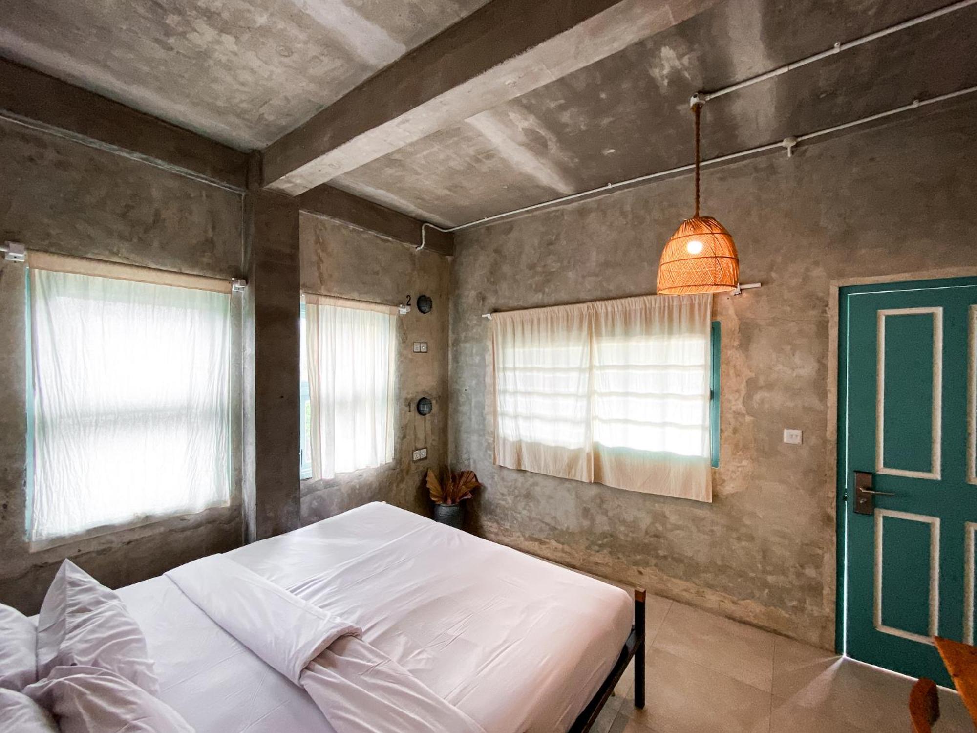 Kosta Hostel Berawa Canggu Exterior foto